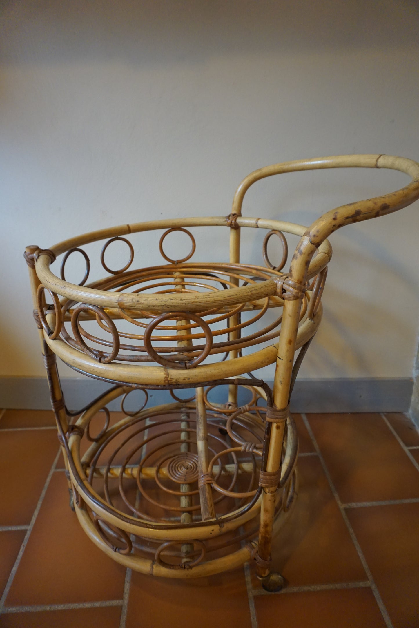 Desserte bar en rotin des années 70