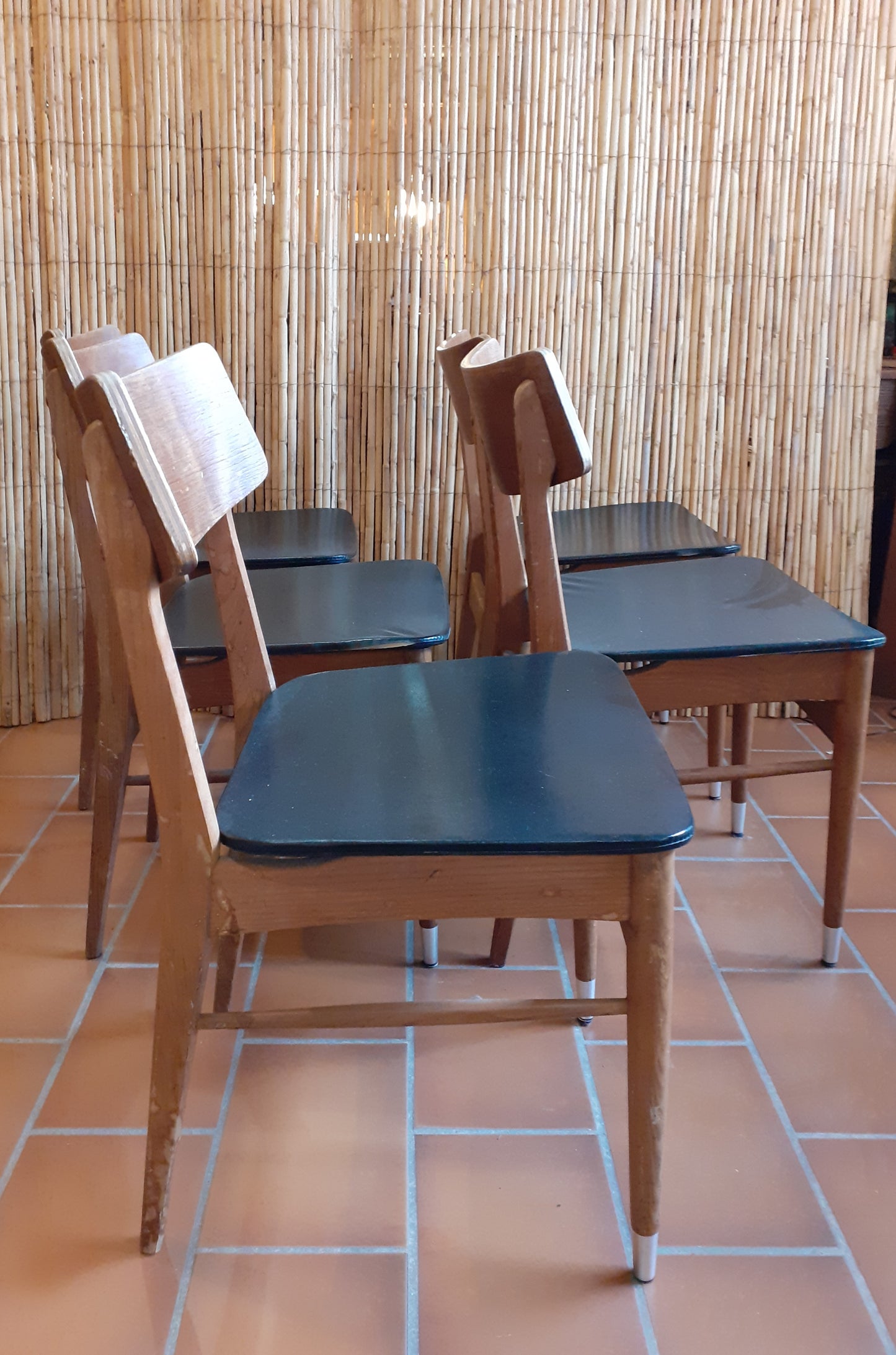 Chaises scandinaves des années 60