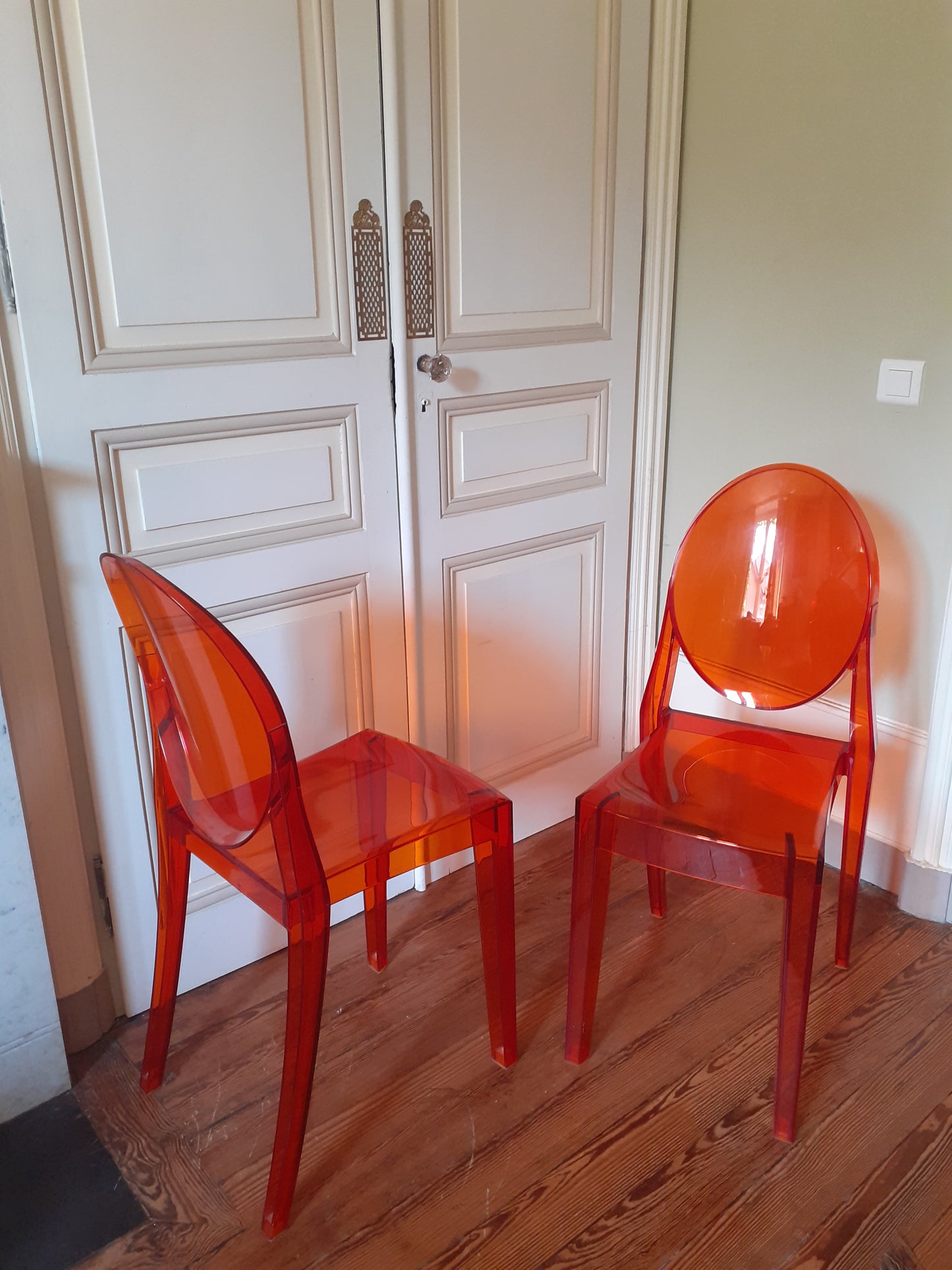 Chaises Victoria Ghost de Philippe Starck