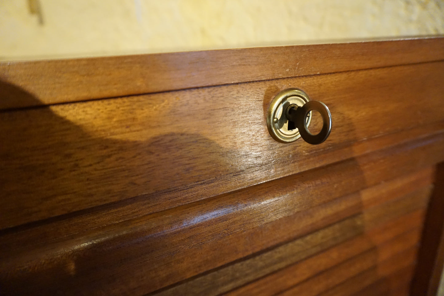 Classeur à rideaux des années 50