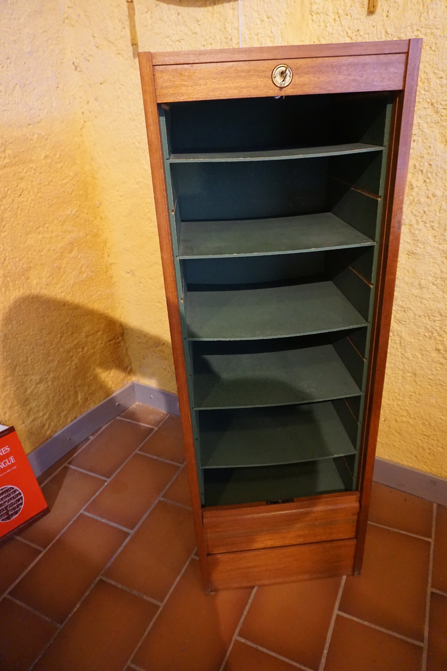 Classeur à rideaux des années 50