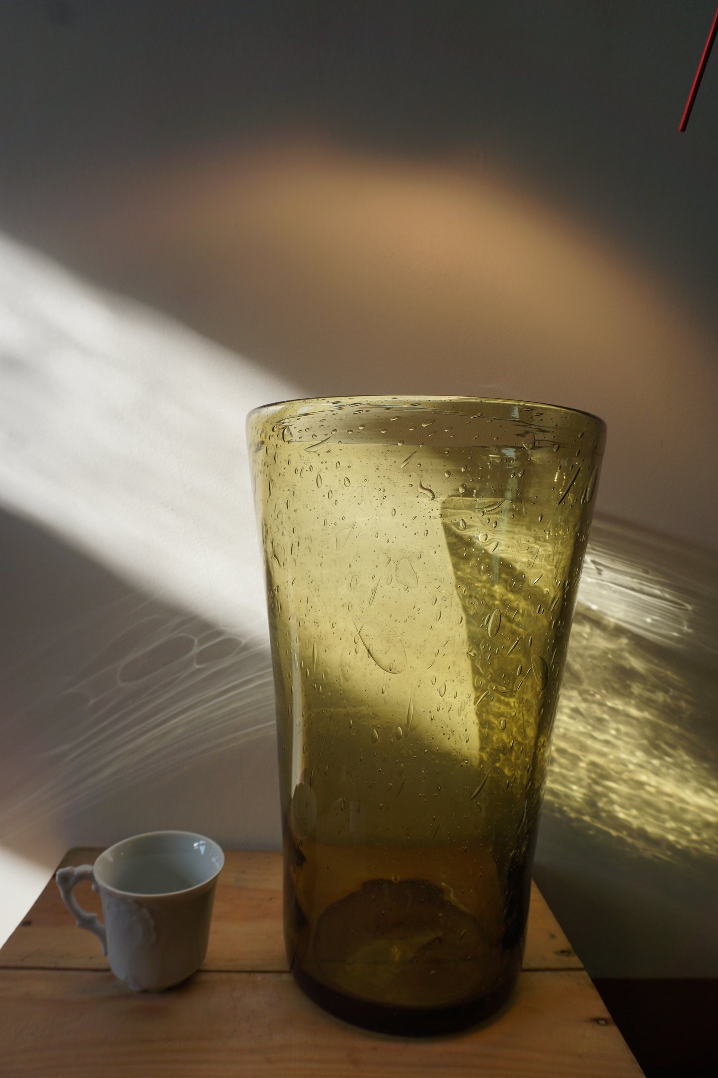 Vase Biot en verre soufflé - Années 70