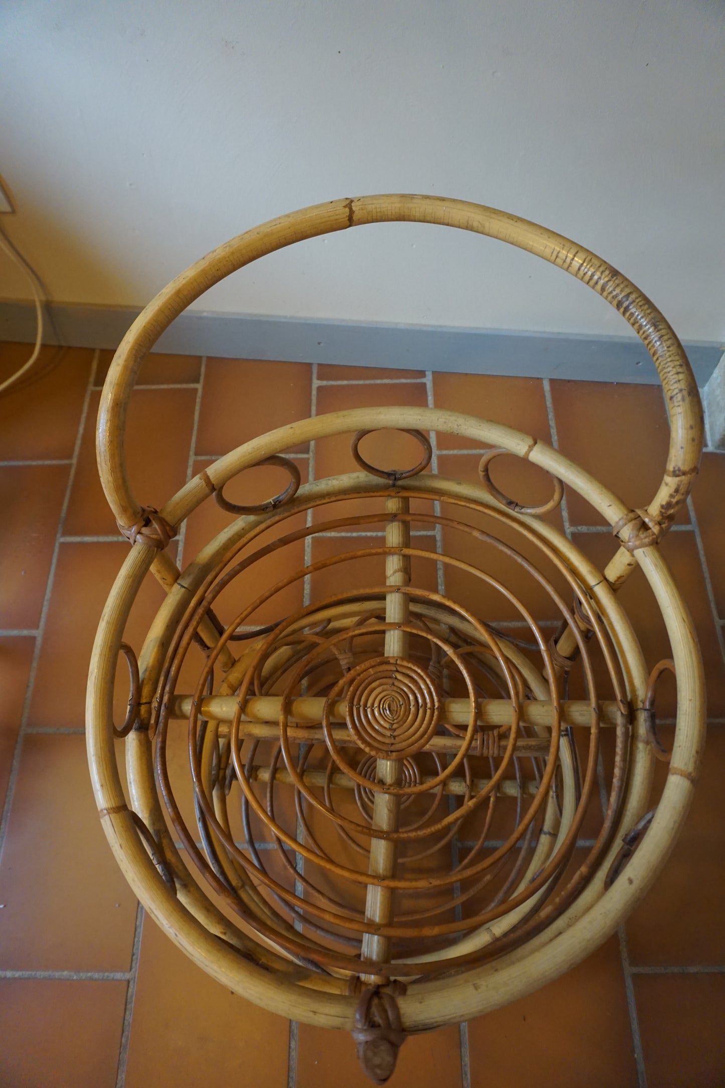 Desserte bar en rotin des années 70