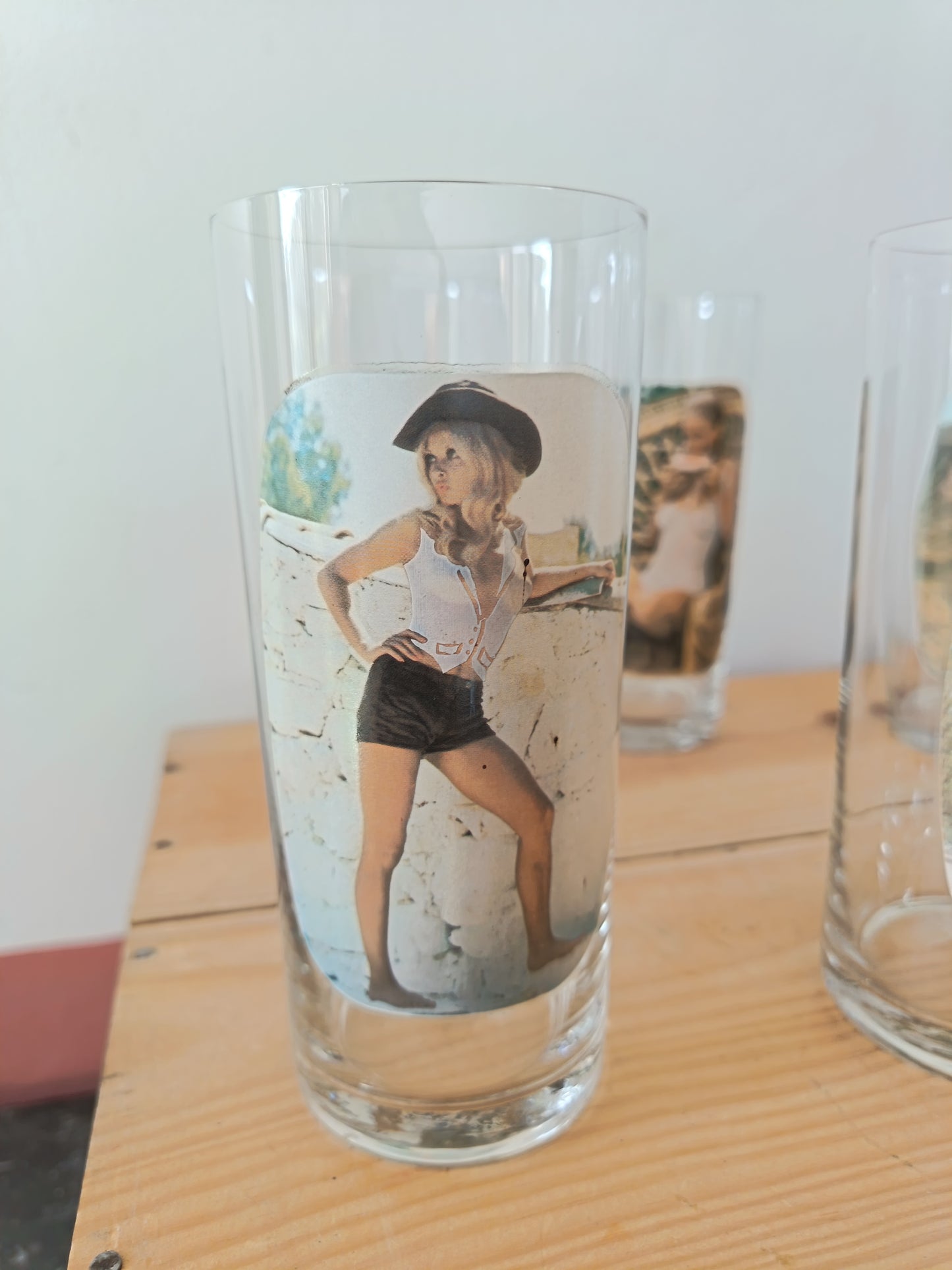 Service de verres pin-up - années 70
