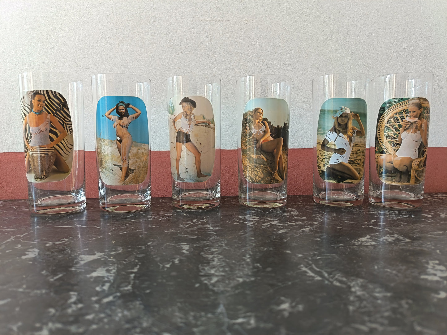 Service de verres pin-up - années 70