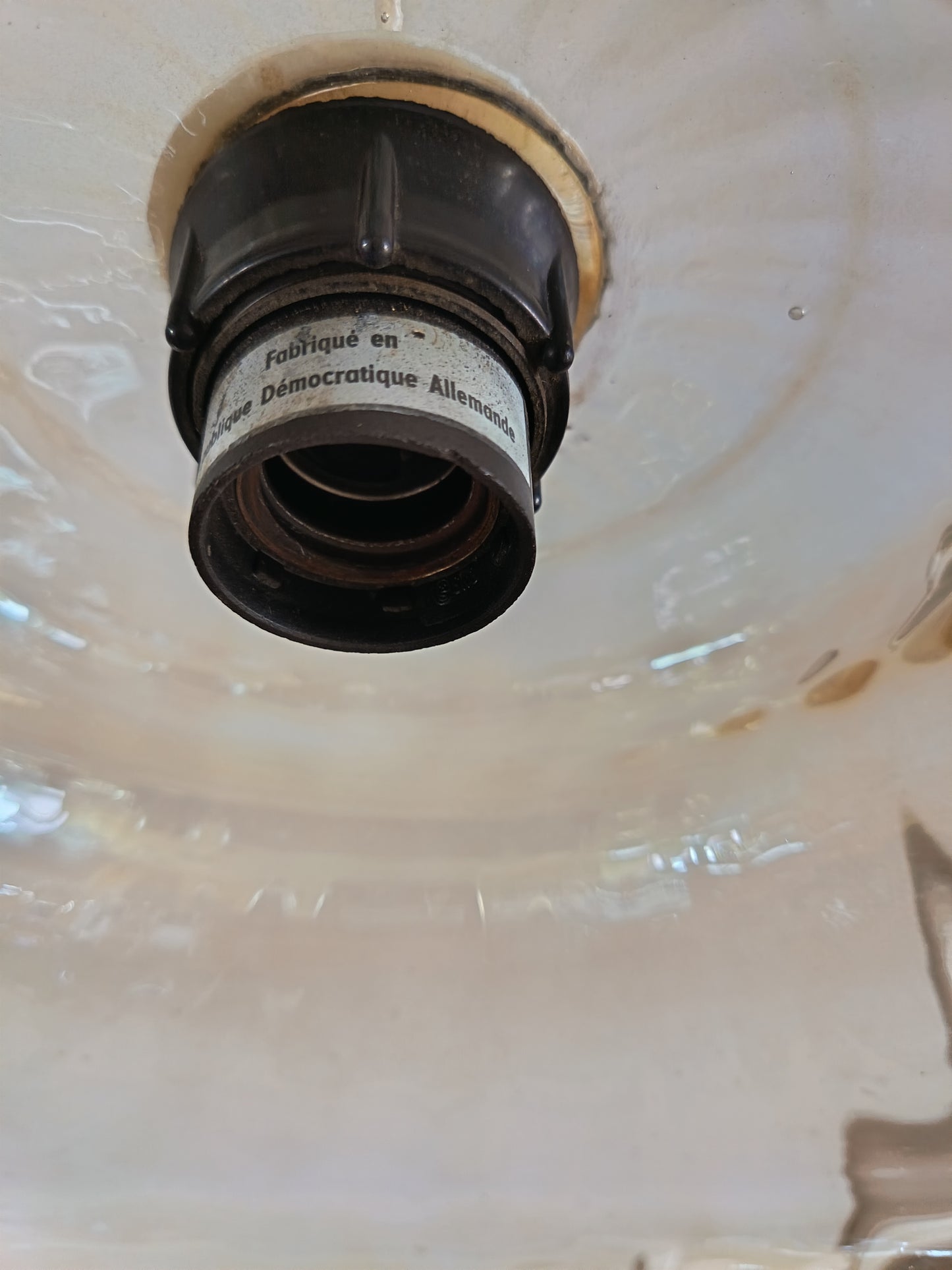 Suspension en verre fumé - années 70