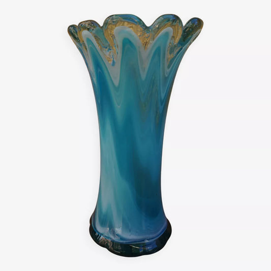 Vase en verre soufflé et forme de fleur